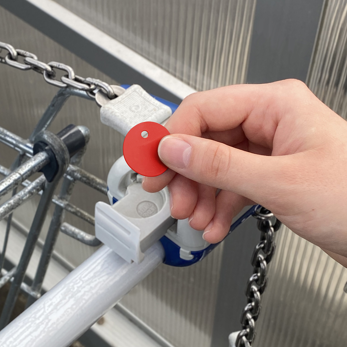 Metall-Karabinerhaken "Omega" als Werbeartikel mit Logo bedrucken
