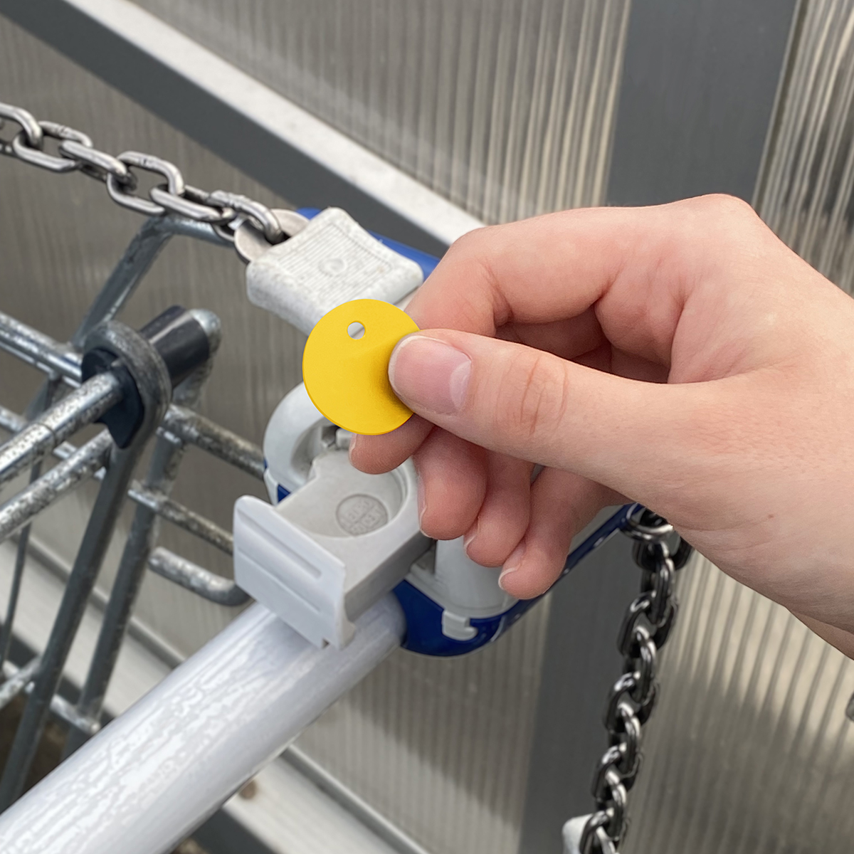 Metall-Karabinerhaken "Omega" als Werbeartikel mit Logo bedrucken